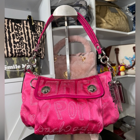 Coach Poppy Pink Storypatch Groovy Shoulder Bag
